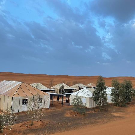 Отель Sahara Traveling Camp Мерзуга Экстерьер фото