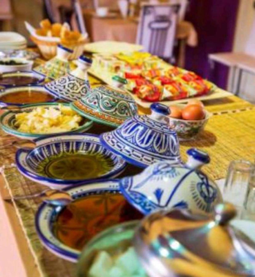 Отель Sahara Traveling Camp Мерзуга Экстерьер фото