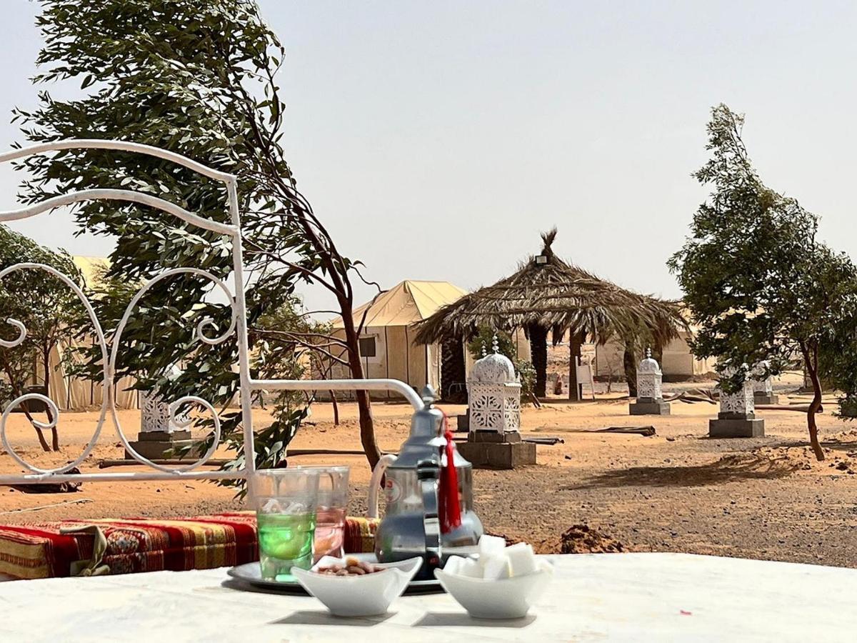 Отель Sahara Traveling Camp Мерзуга Экстерьер фото