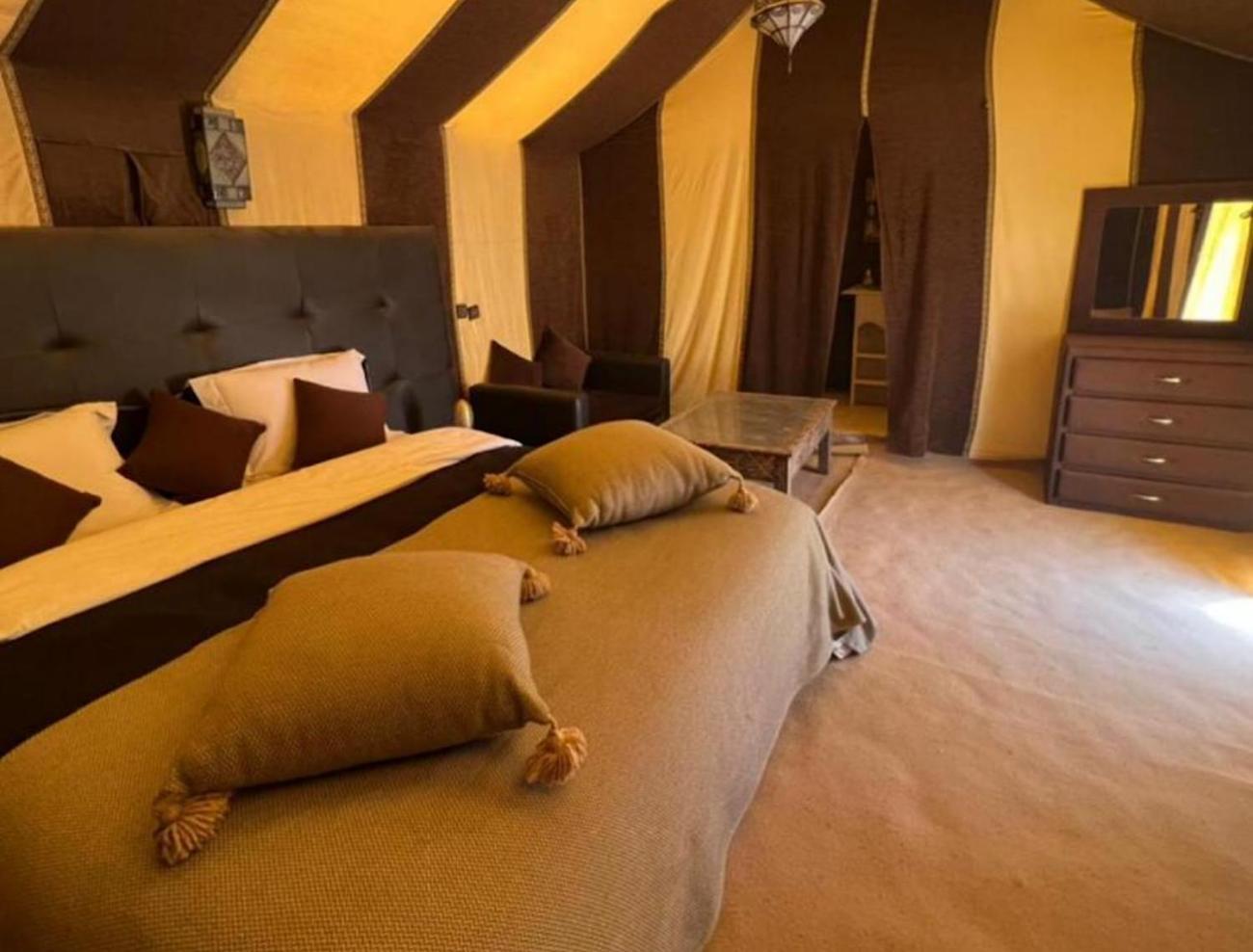 Отель Sahara Traveling Camp Мерзуга Экстерьер фото