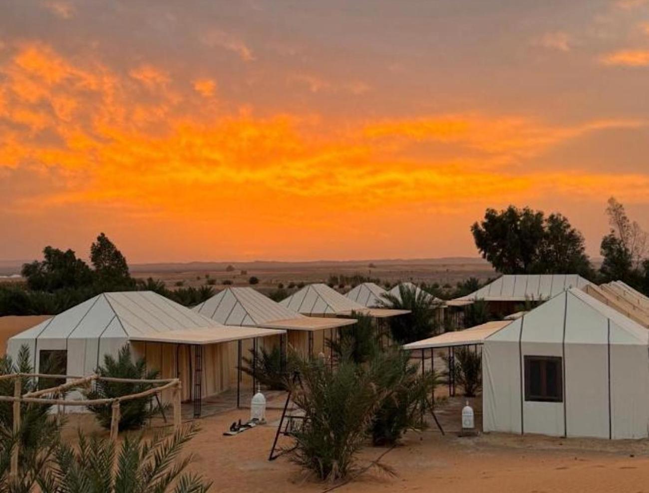 Отель Sahara Traveling Camp Мерзуга Экстерьер фото